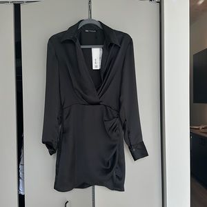 Zara Women’s Black collared dress Size XS